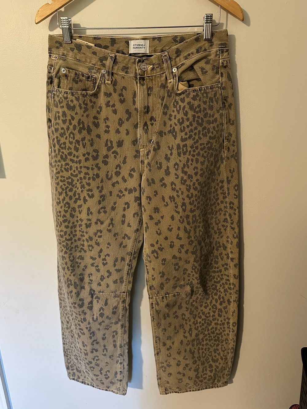 NWOT Citizens of Humaity Miro barrel cheetah jeans - Picture 4 of 9